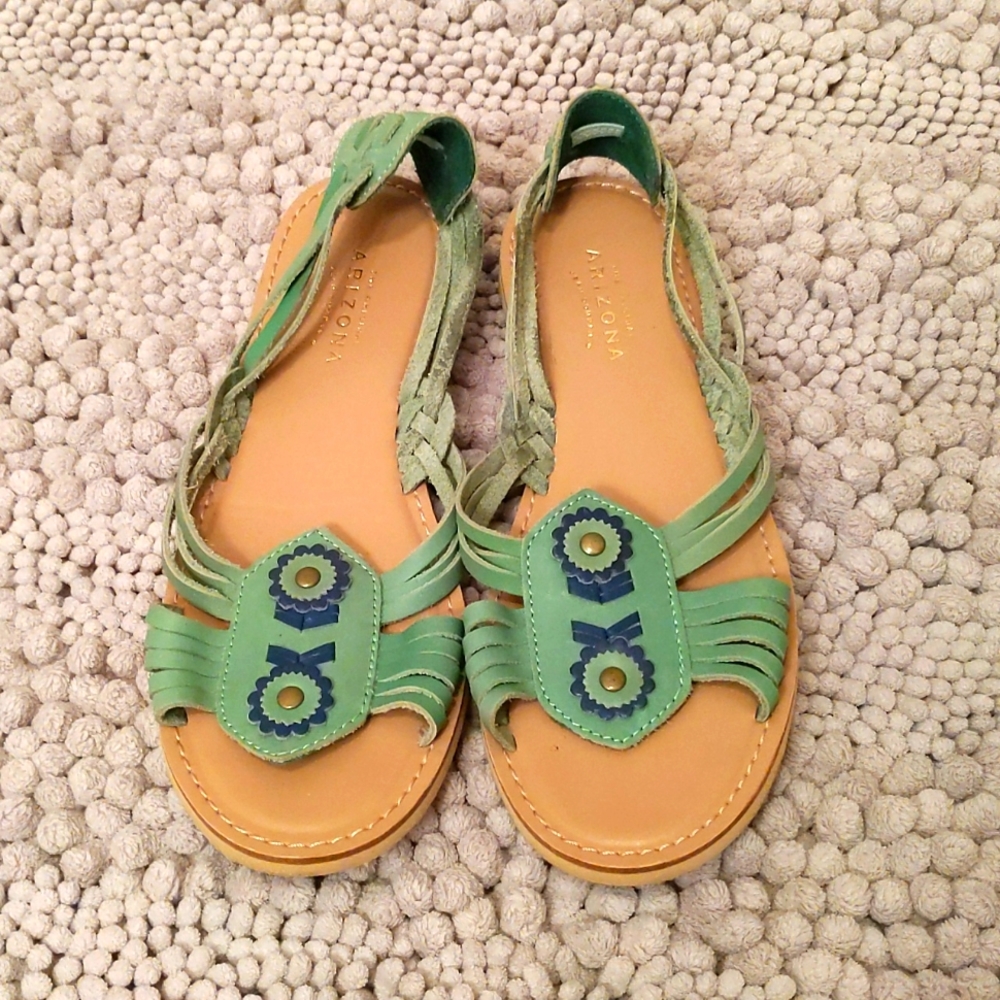 Adorable Huaraches Strappy Sandals - Picture 4 of 7